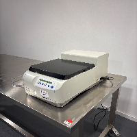 Eppendorf 5305 Concentrator Plus Centrifuge image 1